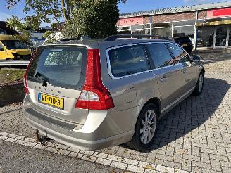Volvo V-70 2.0 D3 SUMMUM picture 3