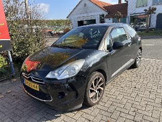 skadebil auto Citroën DS3 1.2 CHIC 2013/6