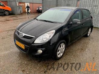 Auto incidentate Hyundai I-20 i20, Hatchback, 2008 / 2015 1.2i 16V 2011/5