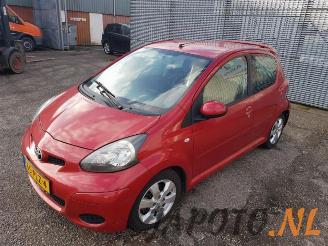 krockskadad bil auto Toyota Aygo Aygo (B10), Hatchback, 2005 / 2014 1.0 12V VVT-i 2011/3