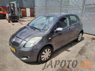 Auto da rottamare Toyota Yaris Yaris II (P9), Hatchback, 2005 / 2014 1.3 16V VVT-i 2007/10