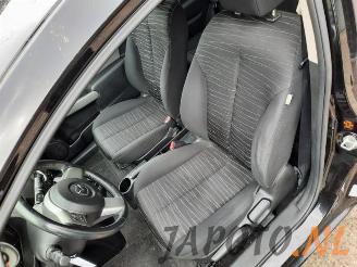 Mazda 2 2 (DE), Hatchback, 2007 / 2015 1.3 16V S-VT High Power picture 13