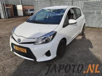 Auto da rottamare Toyota Yaris Yaris III (P13), Hatchback, 2010 / 2020 1.5 16V Hybrid 2014/8
