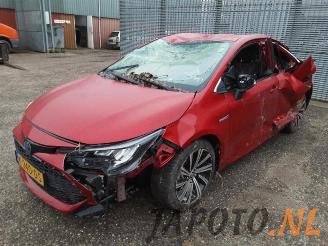 Vrakbiler auto Toyota Corolla Corolla (E21/EA1/EH1), Hatchback 5-drs, 2018 1.8 16V Hybrid 2020/12
