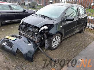 Démontage voiture Toyota Yaris Yaris II (P9), Hatchback, 2005 / 2014 1.3 16V VVT-i 2006/10