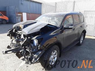 Auto da rottamare Toyota Landcruiser Land Cruiser (J15), Terreinwagen, 2009 2.8 D-4D 16V 2018/8