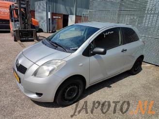Auto da rottamare Toyota Yaris Yaris II (P9), Hatchback, 2005 / 2014 1.3 16V VVT-i 2006/6