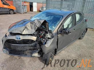 Voiture accidenté Toyota Yaris Yaris IV (P21/PA1/PH1), Hatchback, 2020 1.5 12V Hybrid 2021/9