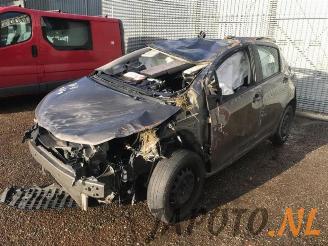Auto da rottamare Toyota Yaris Yaris III (P13), Hatchback, 2010 / 2020 1.33 16V Dual VVT-I 2016/12