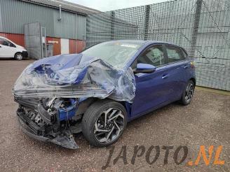 Auto incidentate Hyundai I-20 i20 (BC3), Hatchback 5-drs, 2020 1.0 T-GDI 100 Mild Hybrid 48V 12V 2020/12