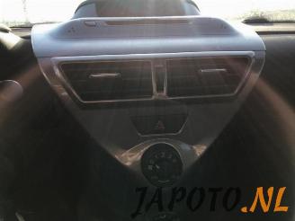 Toyota iQ iQ, Hatchback 3-drs, 2009 / 2015 1.0 12V VVT-i picture 15
