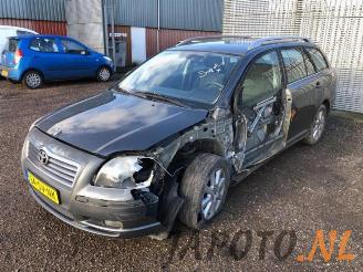 Auto da rottamare Toyota Avensis Avensis Wagon (T25/B1E), Combi, 2003 / 2008 2.0 16V VVT-i D4 2006/5