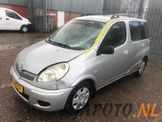 Vrakbiler auto Toyota Yaris-verso Yaris Verso (P2), MPV, 1999 / 2005 1.3 16V 2005/3