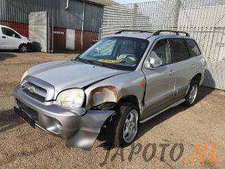 demontáž osobní automobily Hyundai Santa Fe Santa Fe I, SUV, 2000 / 2006 2.0 16V 4x2 2005/9