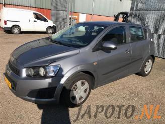 Damaged car Chevrolet Aveo Aveo (300), Hatchback, 2006 / 2015 1.3 D 16V 2012/6