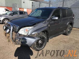 Coche siniestrado Toyota Landcruiser Land Cruiser (J12), Terreinwagen, 2002 / 2010 3.0 D-4D 16V 2003/7