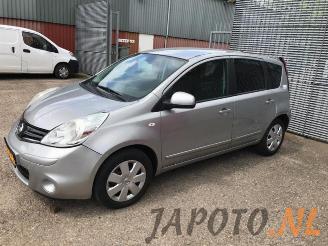 Voiture accidenté Nissan Note Note (E11), MPV, 2006 / 2013 1.4 16V 2009/7