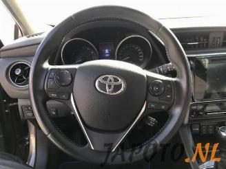 Toyota Auris  picture 25