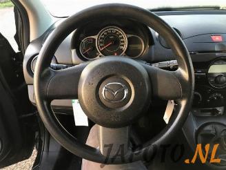 Mazda 2 2 (DE), Hatchback, 2007 / 2015 1.3 16V MZR picture 12