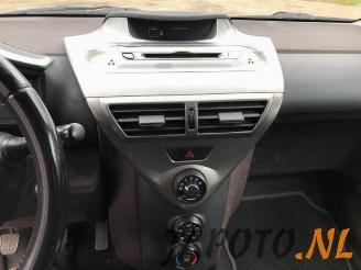 Toyota iQ iQ, Hatchback 3-drs, 2009 / 2015 1.0 12V VVT-i picture 11