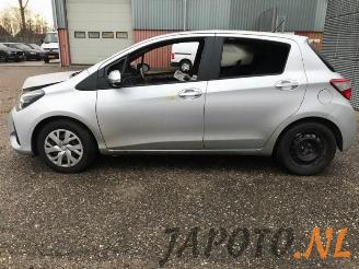 Toyota Yaris Yaris III (P13), Hatchback, 2010 / 2020 1.5 16V Dual VVT-iE picture 8