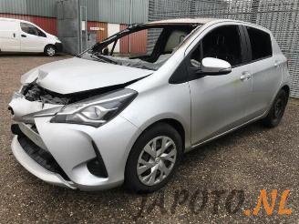 Salvage car Toyota Yaris Yaris III (P13), Hatchback, 2010 / 2020 1.5 16V Dual VVT-iE 2018/11