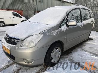 Dezmembrări autoturisme Toyota Corolla-verso Corolla Verso (E12), MPV, 2001 / 2004 1.6 16V VVT-i 2002/10