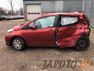 Toyota Yaris Yaris III (P13), Hatchback, 2010 / 2020 1.33 16V Dual VVT-I picture 16
