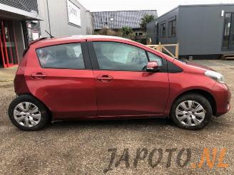 Toyota Yaris Yaris III (P13), Hatchback, 2010 / 2020 1.33 16V Dual VVT-I picture 2