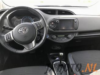 Toyota Yaris Yaris III (P13), Hatchback, 2010 / 2020 1.5 16V Hybrid picture 7