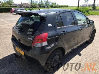 Toyota Yaris Yaris II (P9), Hatchback, 2005 / 2014 1.33 16V Dual VVT-I picture 4