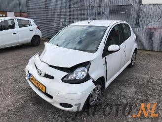 Salvage car Toyota Aygo Aygo (B10), Hatchback, 2005 / 2014 1.0 12V VVT-i 2011/2
