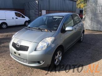 Auto da rottamare Toyota Yaris Yaris II (P9), Hatchback, 2005 / 2014 1.3 16V VVT-i 2006/5