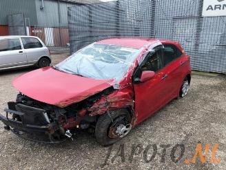 Voiture accidenté Hyundai I-30 i30 (GDHB5), Hatchback, 2011 1.4 16V 2012/12