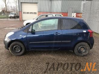 Toyota Yaris Yaris II (P9), Hatchback, 2005 / 2014 1.4 D-4D picture 2