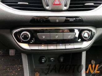 Hyundai I-30 i30 (PDEB5/PDEBB/PDEBD/PDEBE), Hatchback, 2016 1.0 T-GDI 12V Hybrid 48V picture 12