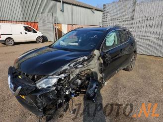Damaged car Nissan Qashqai Qashqai (J11), SUV, 2013 1.5 dCi DPF 2015/8