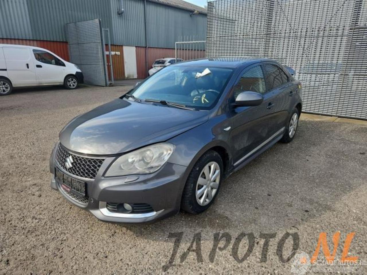 Suzuki Kizashi Kizashi (FRE/FRF), Sedan, 2010 / 2015 2.4 16V 4x4
