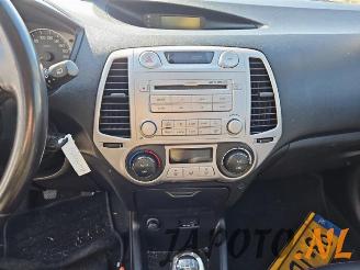 Hyundai I-20 i20, Hatchback, 2008 / 2015 1.4i 16V picture 10