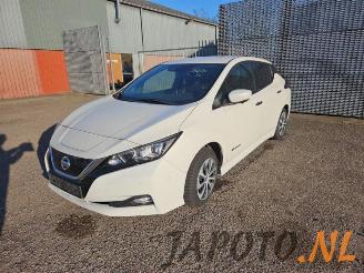 Damaged car Nissan Leaf Leaf (ZE1), Hatchback, 2017 39/40kWh 2019/3