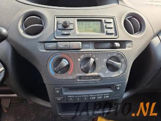 Toyota Yaris Yaris (P1), Hatchback, 1999 / 2005 1.0 16V VVT-i picture 10