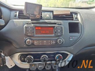 Kia Rio Rio III (UB), Hatchback, 2011 / 2017 1.2 CVVT 16V picture 10