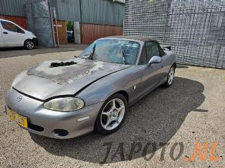 Sloopauto Mazda MX-5 MX-5 (NB18/35/8C), Cabrio, 1998 / 2005 1.6i 16V 2002/7