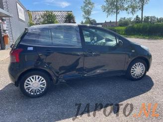 Toyota Yaris Yaris II (P9), Hatchback, 2005 / 2014 1.3 16V VVT-i picture 6