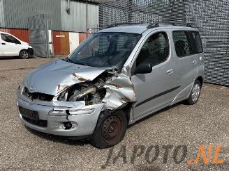 krockskadad bil auto Toyota Yaris-verso Yaris Verso (P2), MPV, 1999 / 2005 1.3 16V 2004/1