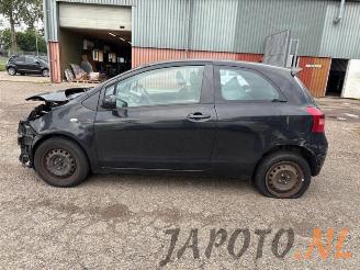 Toyota Yaris  picture 2