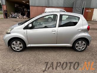 Toyota Aygo Aygo (B10), Hatchback, 2005 / 2014 1.0 12V VVT-i picture 2