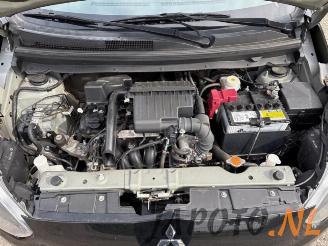 Mitsubishi Space-star Space Star (A0), Hatchback, 2012 1.0 12V picture 16