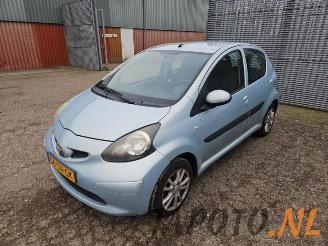  Toyota Aygo Aygo (B10), Hatchback, 2005 / 2014 1.0 12V VVT-i 2006/11