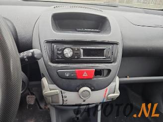 Toyota Aygo Aygo (B10), Hatchback, 2005 / 2014 1.0 12V VVT-i picture 9